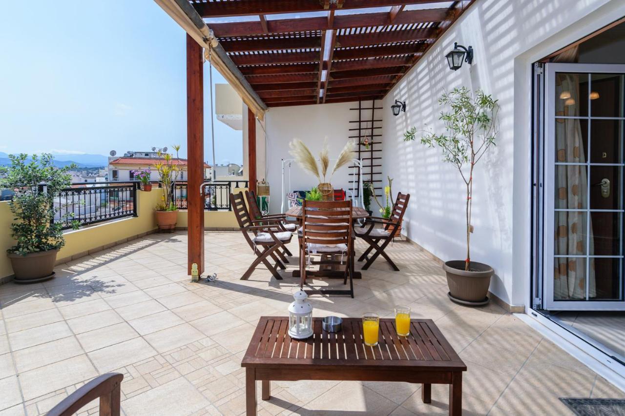 Central Penthouse In Quiet Neighborhood Near Sandy Beach Chania  Eksteriør billede