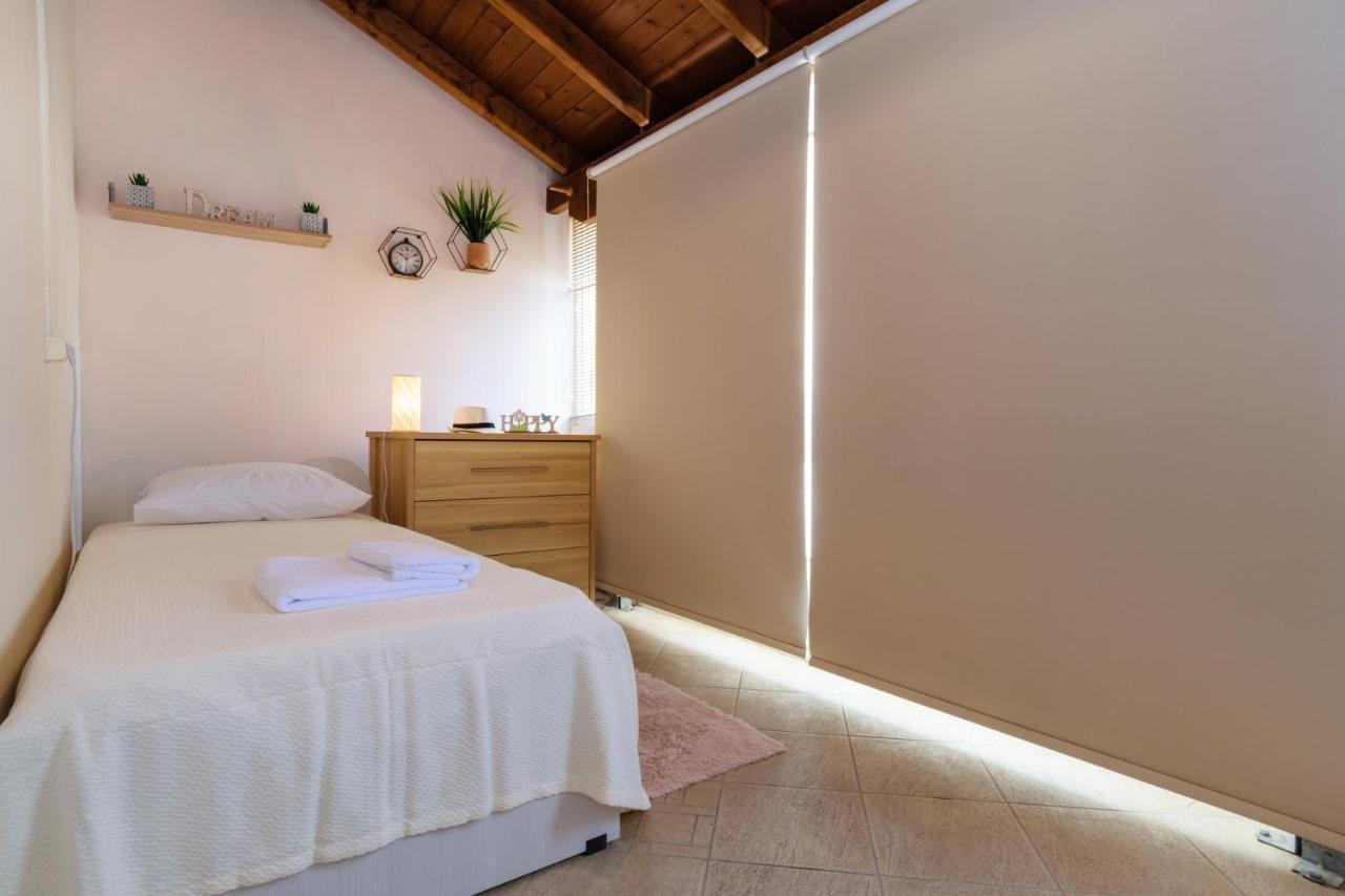 Central Penthouse In Quiet Neighborhood Near Sandy Beach Chania  Eksteriør billede