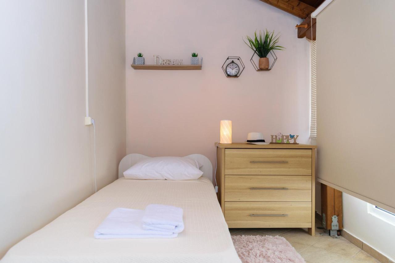 Central Penthouse In Quiet Neighborhood Near Sandy Beach Chania  Eksteriør billede